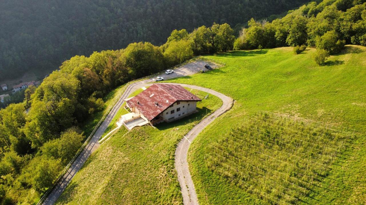 Agriturismo Piane Ono Degno Eksteriør billede
