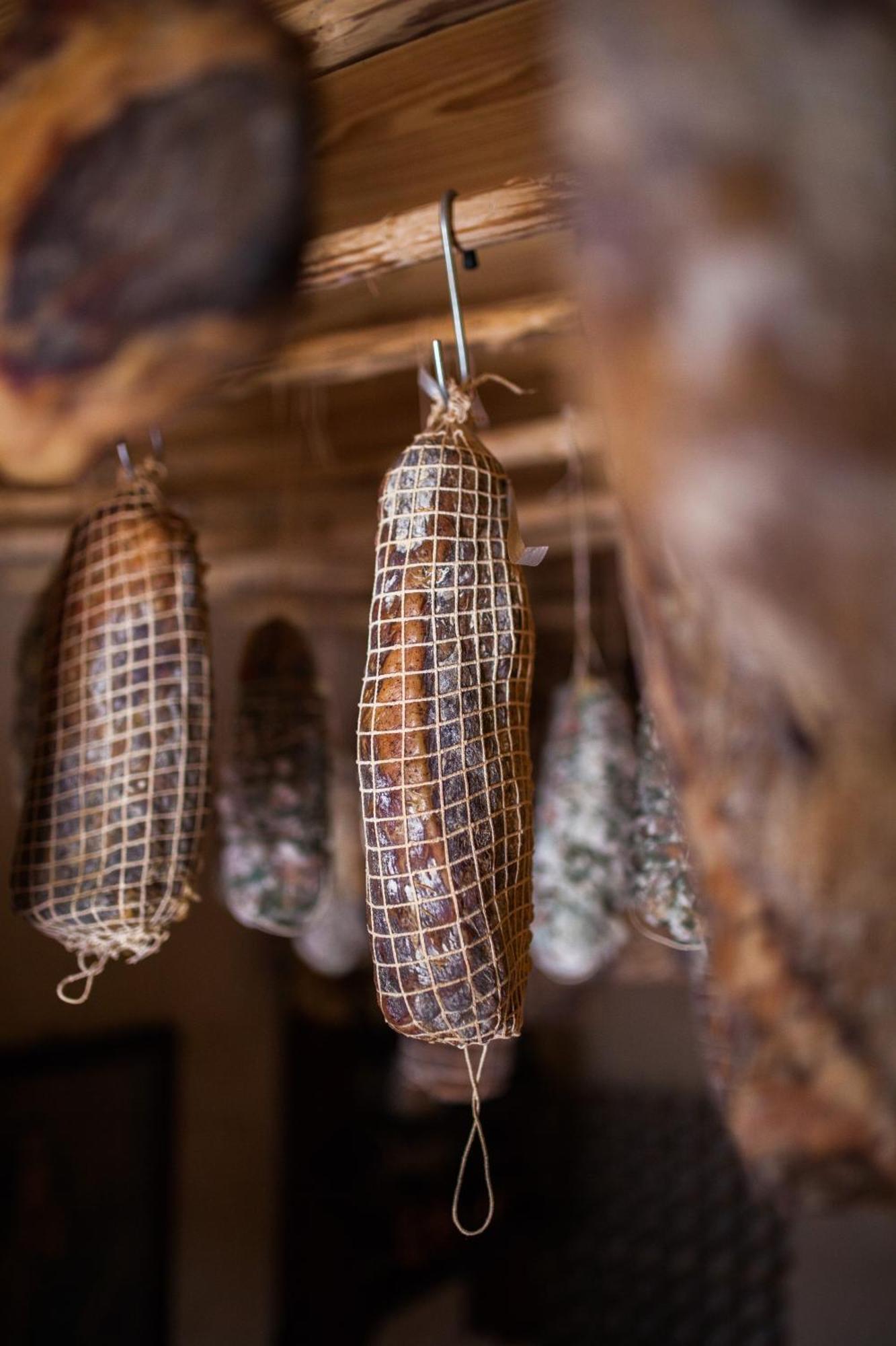 Agriturismo Piane Ono Degno Eksteriør billede